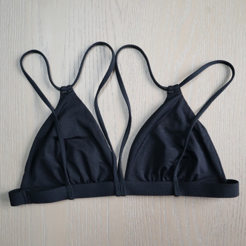 L*Space black triangle bikini top. Size M
